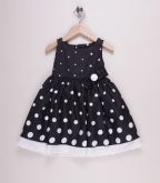 Vestido de poá preto e branco